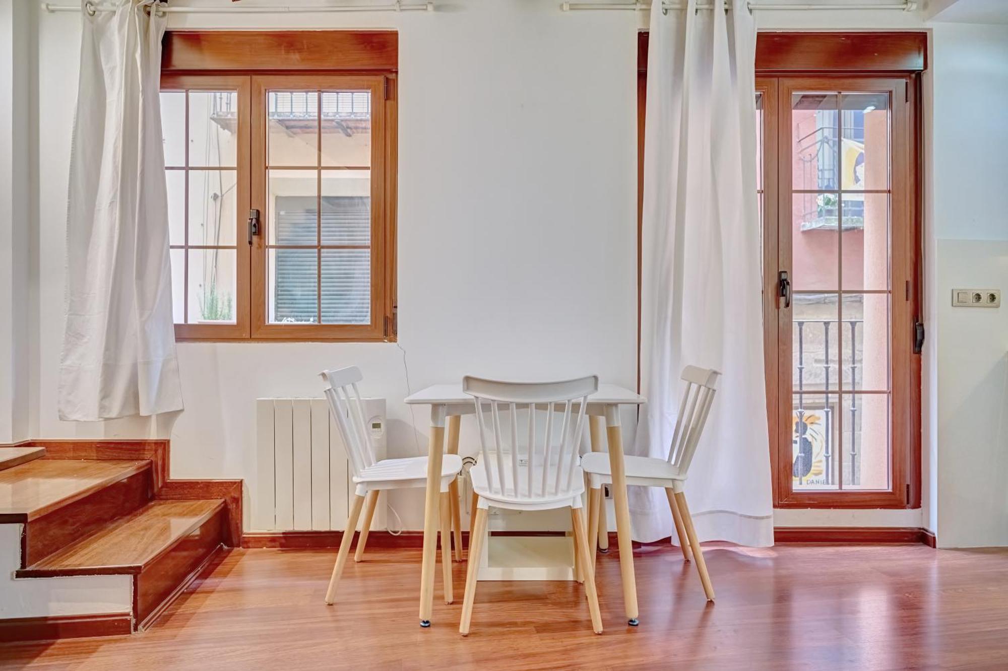 Duplex Portales By Clabao Apartment Logrono Bagian luar foto